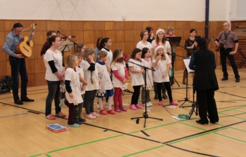 4a5jpgzb3i_vanocni-zpivani-2015_1