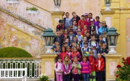 n7f7cy5hvc_vylet-1-a-3-tridy-do-krasneho-dvora_1