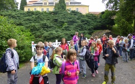 n7f7cy5hvc_vylet-1-a-3-tridy-do-krasneho-dvora_1