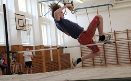 ya5cu4zvku_05-04-2017-skok-vysoky_1