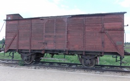 usva8bc0nu_06-06-2017-dejepisna-exkurze-dobrosov-osvetim_1