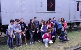 kmsd5io5dd_20-05-2018-revolution-train_1