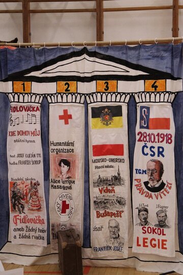 04-11-2018-divadlo-karavana-csr_11.jpg