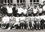 absolventi-1985_1.jpg