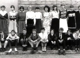 absolventi-1986_1.jpg