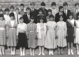 absolventi-1987_1.jpg