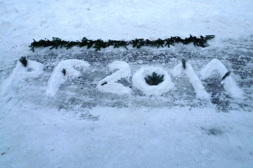 stavby-ze-snehu-8-trida-3-12-2010_5.jpg
