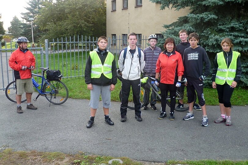 den-bez-aut-21-9-2012-krivoklat_1.jpg