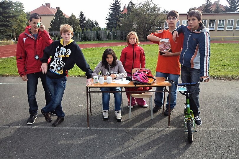 den-bez-aut-21-9-2012-jizda-zrucnosti_4.jpg