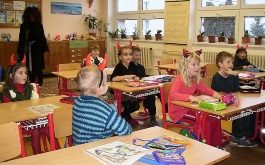 73h6glk53s_certi-skola-1-st-5-12-2008_1
