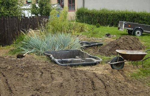 zif7ivy1gk_rekonstrukce-zahrady-srpen-2009_1