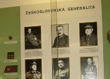 klub-mladeho-divaka-divadlo-v-celetne-vesele-skoky-na-hlavu-24-3-2009_9.jpg