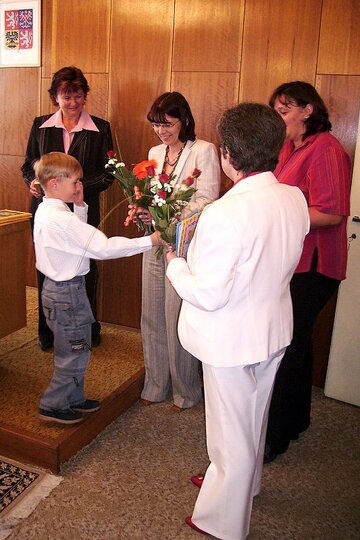 slavnostni-vyrazeni-ze-skolky-26-6-2007_6.jpg