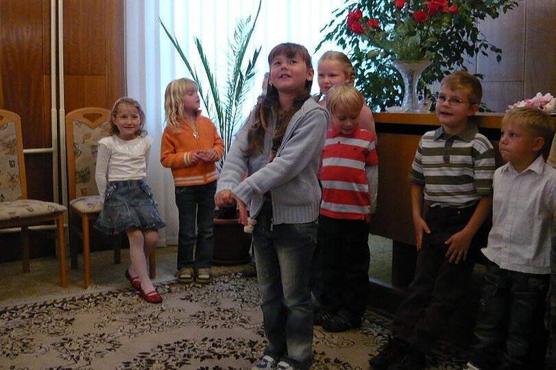 slavnostni-vyrazeni-ze-skolky-24-6-2009_9.jpg