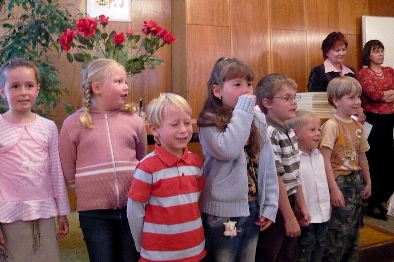 slavnostni-vyrazeni-ze-skolky-24-6-2009_6.jpg