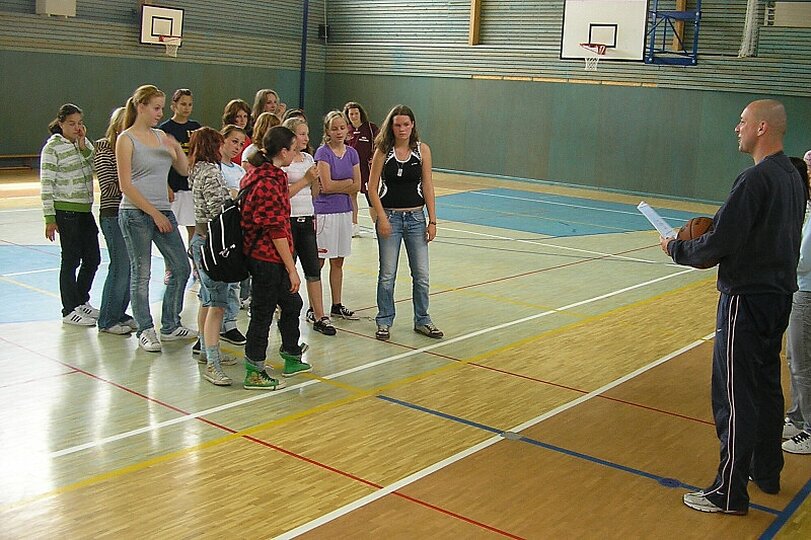 okresni-sportovni-olympiada-basketbal-12-6-2009_3.jpg