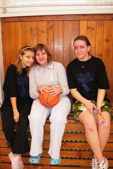 skolni-turnaj-ve-streetbalu-22-12-2009_6.jpg