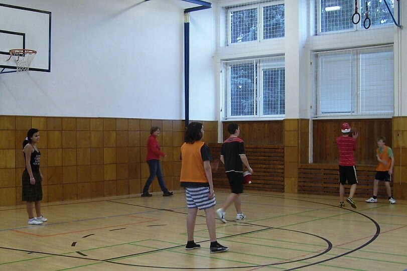 vanocni-skolni-turnaj-ve-streetballu-21-12-2011_12.jpg