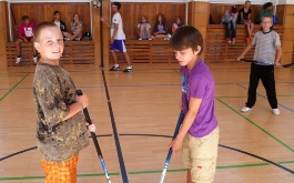 skolni-turnaj-ve-florbalu-27-6-2012_10.jpg