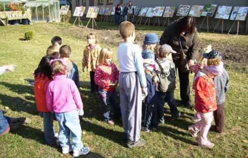 wlhpj5hrvo_den-otevrenych-dveri-skolni-zahrady-7-10-2009_1