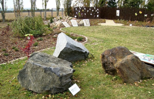 wlhpj5hrvo_den-otevrenych-dveri-skolni-zahrady-7-10-2009_1