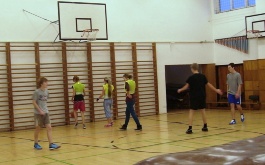 skolni-turnaj-ve-streetballu-21-12-2012_6.jpg