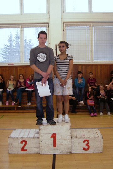skolni-turnaj-ve-streetballu-21-12-2012_10.jpg
