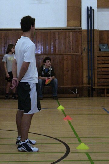 skolni-turnaj-ve-streetballu-21-12-2012_3.jpg