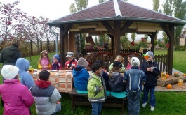 zh20ilmlyx_den-otevrenych-dveri-na-skolni-zahrade-8-10-2013_1