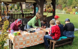 zh20ilmlyx_den-otevrenych-dveri-na-skolni-zahrade-8-10-2013_1