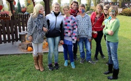 zh20ilmlyx_den-otevrenych-dveri-na-skolni-zahrade-8-10-2013_1