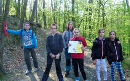1ue7jzob7b_zerlena-stezka-krivoklat-2014_1