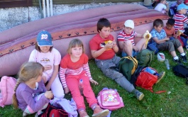 hjn84bggme_skolni-indianska-stezka-24-6-2014_1