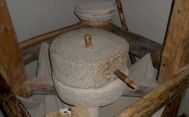 1ip3gkret7_exkurze-do-sklarny-nizbor-5-a-6-tr-projekt-clovek-a-jeho-svet-cz-1-07-1-1-32-01-0034_1