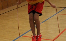 2kgi2zsa1w_preskoky-pres-svihadlo_1