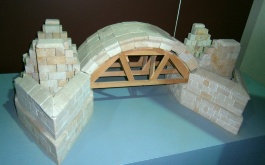 54yg8yhmhw_muzeum-bedricha-smetany-a-muzeum-karlova-mostu_1