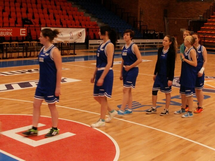 krajske-kolo-bsketbalu-divek-2015_3.jpg