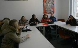 yksmrtd8e1_augsburg-studijni-pobyt-pro-zaky_1